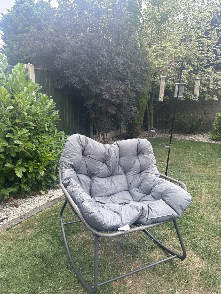 Review by Audrey Loosli